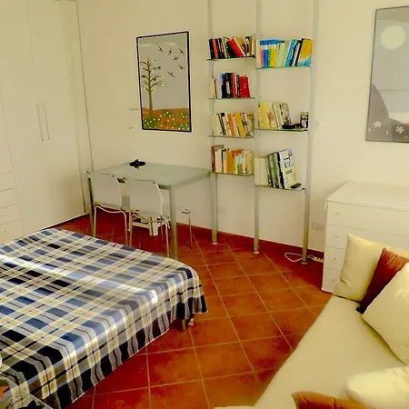 Frank Apartment
